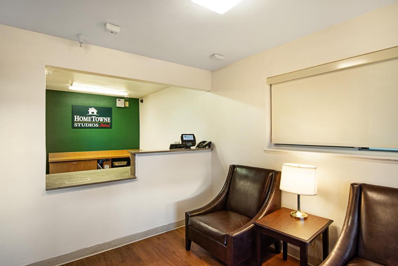 Hometowne Studios By Red Roof Colorado Springs - Airport Exteriör bild