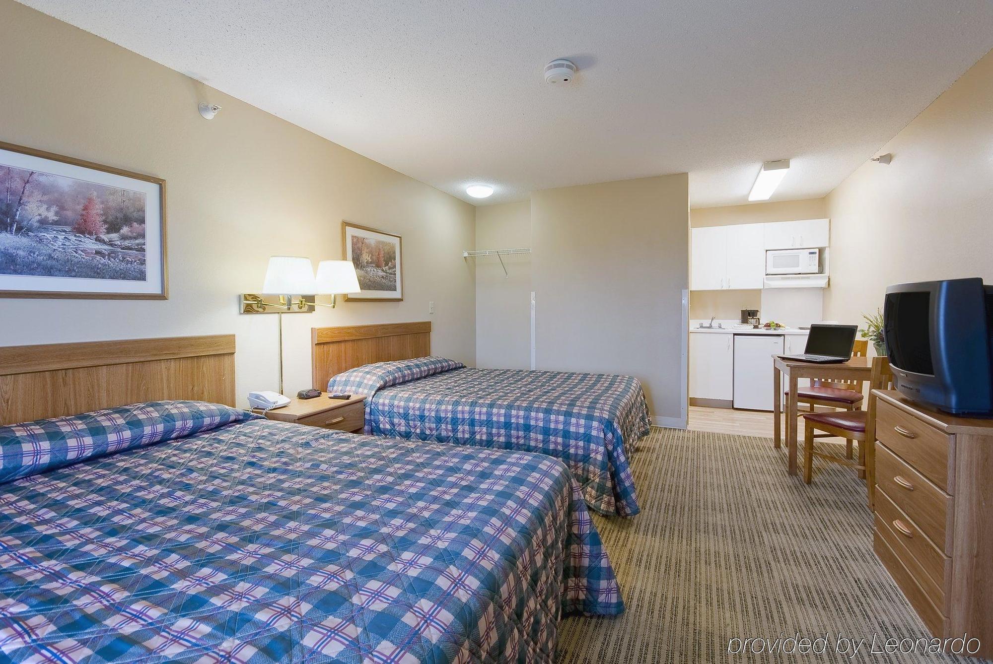 Hometowne Studios By Red Roof Colorado Springs - Airport Exteriör bild
